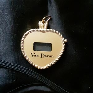 Van Doran digital watch